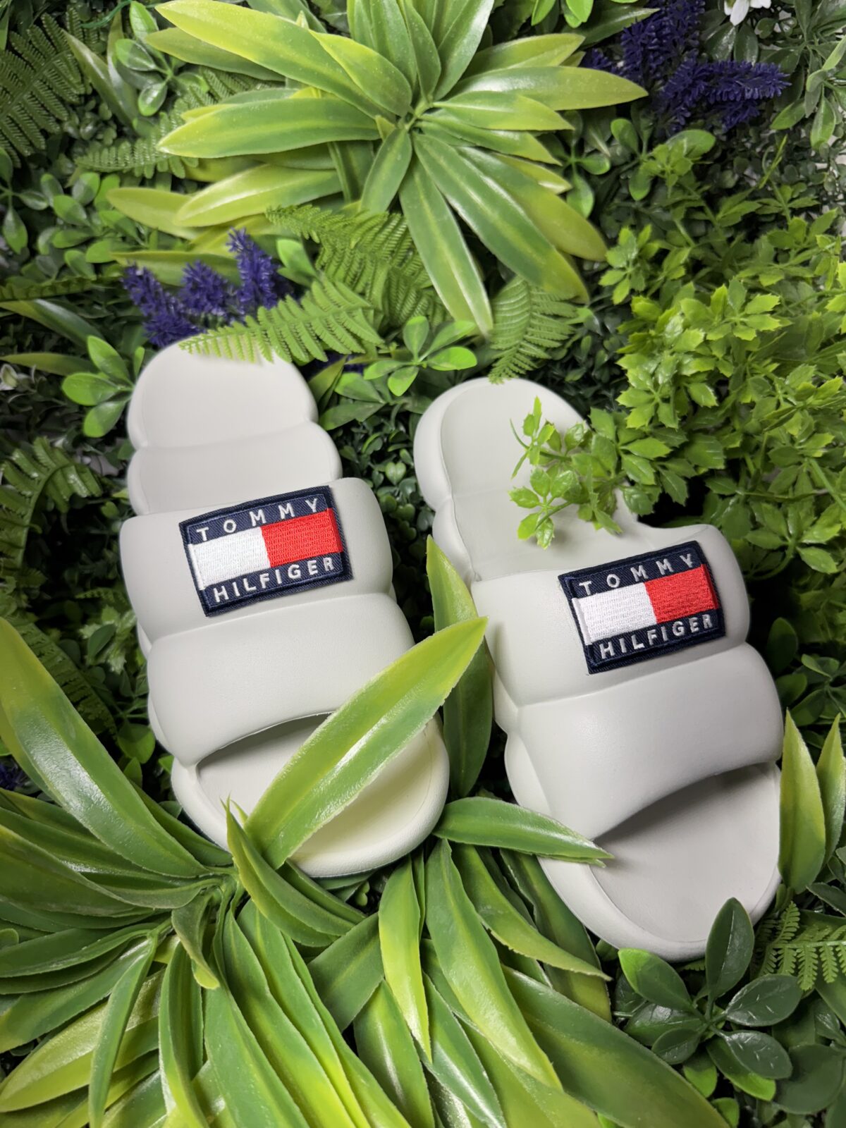 εντυπωσιακά slides από τη Tommy Hilfiger Σε Γκρι χρώμα
