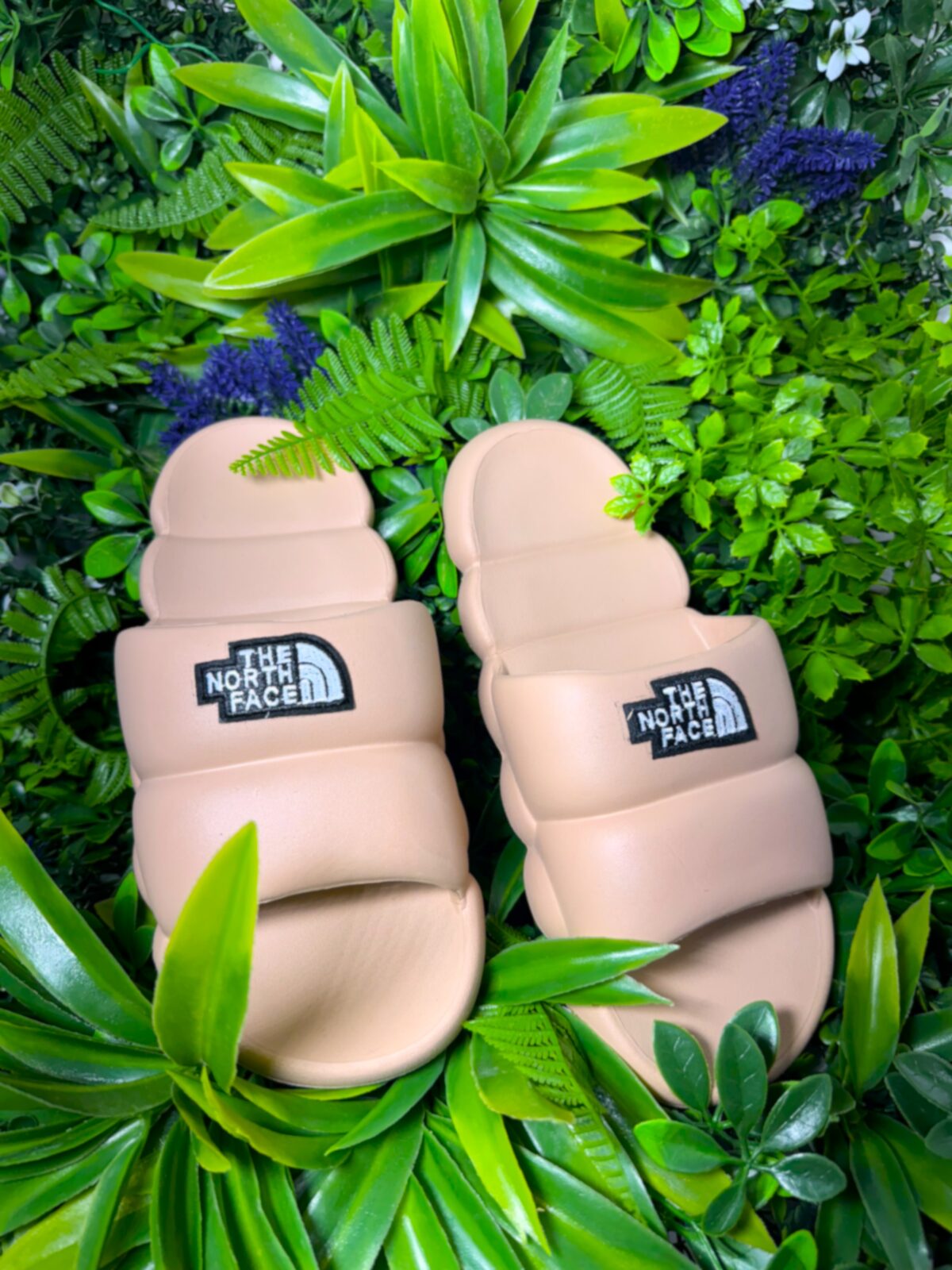 εντυπωσιακά slides από την The North Face Σε Ροζ Απαλο χρώμα